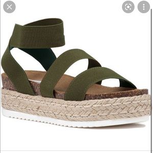 Steve Madden Kimmie Sandal Olive!